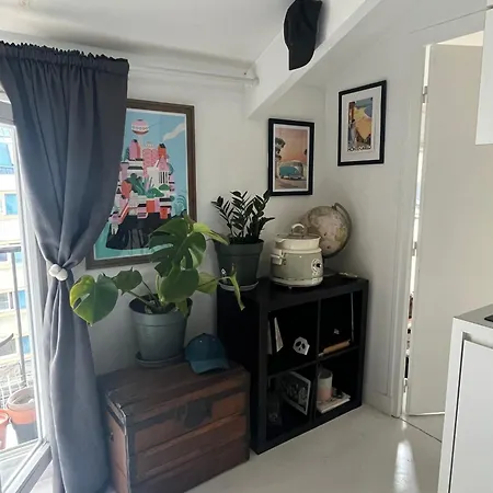 Charmand 40m2 Sous Les Toits Parisiens Apartamento Paris